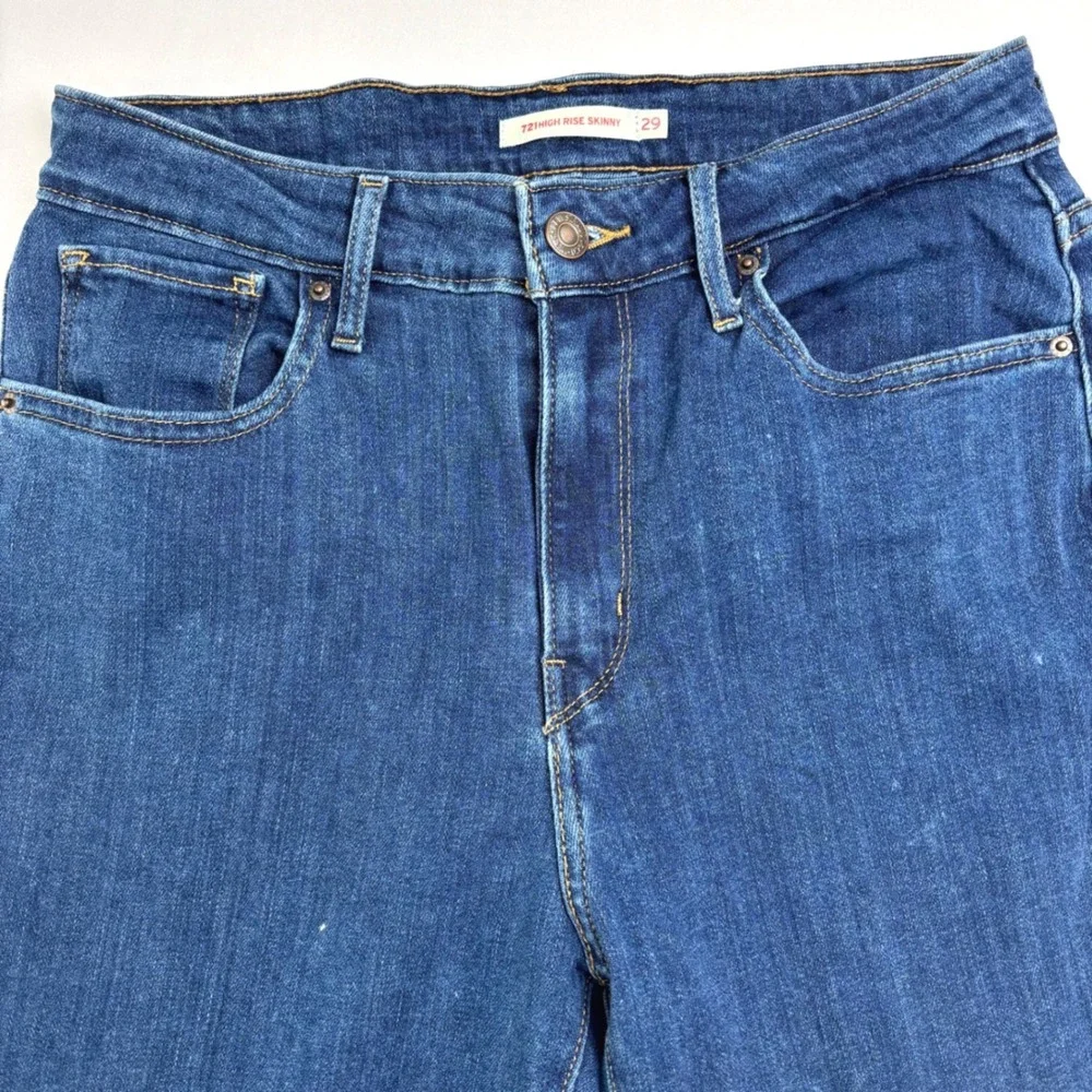 Levis 721 High Rise Skinny Jeans Womens 29 Medium Wash Blue Raw Hem
